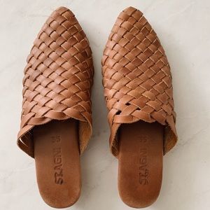 ST. AGNI Bunto Woven Loafer Mules - Vintage Tan